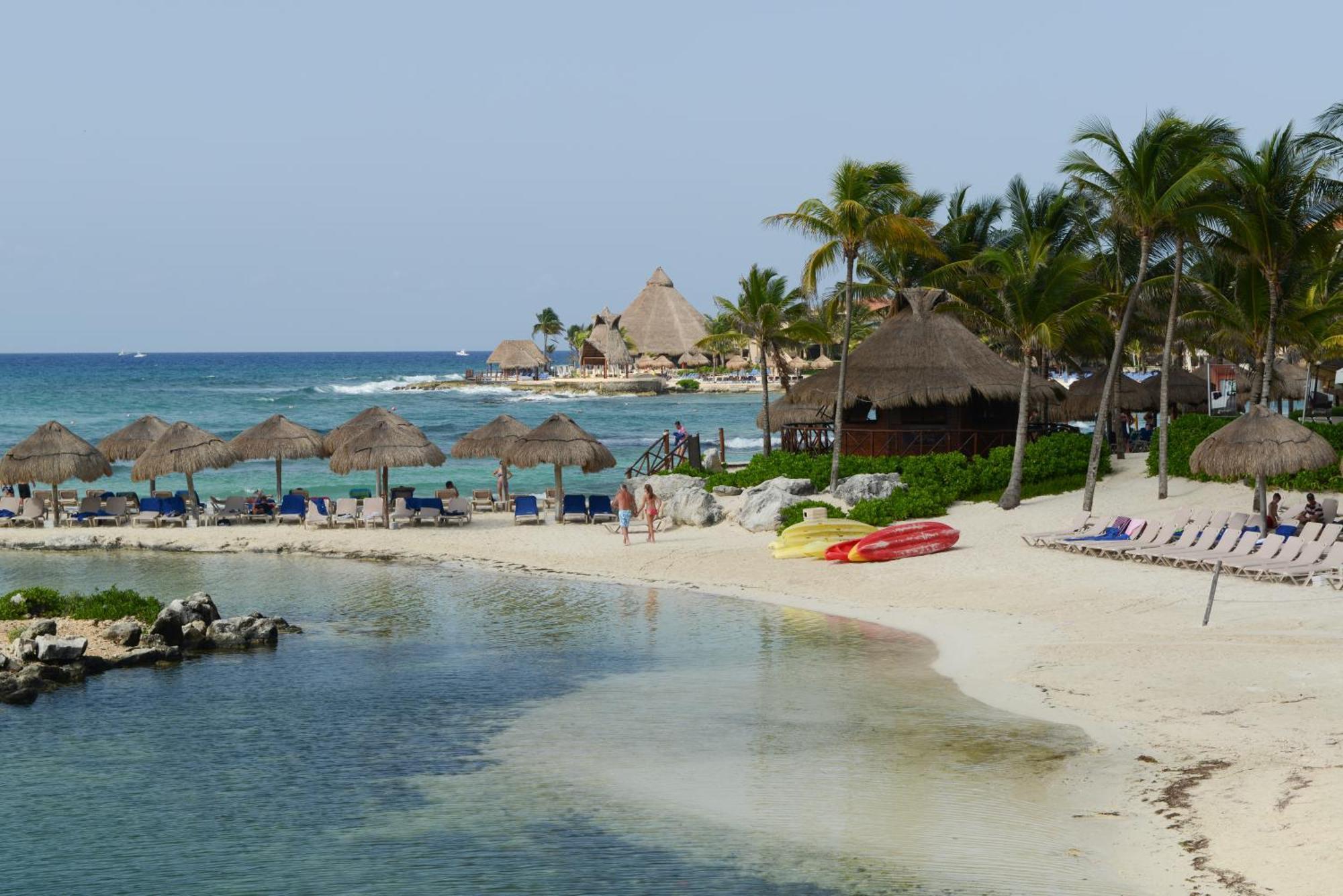 B&B Mom'S House Puerto Aventuras Exterior photo